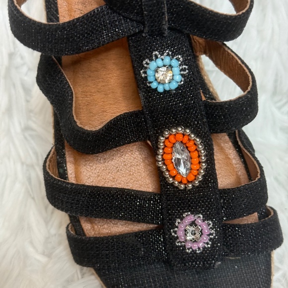 Jessica Simpson Girls Sandals - Picture 4 of 9